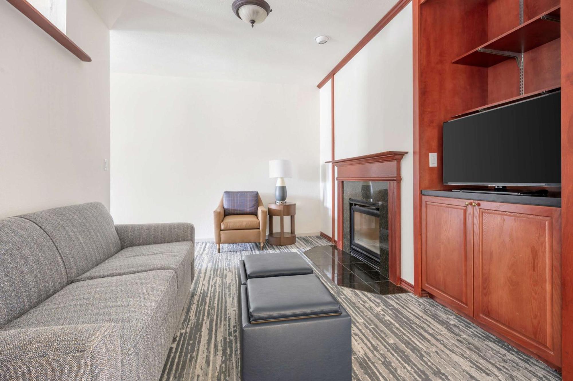 Hilton Vacation Club Varsity Club South Bend, In Resort South Bend