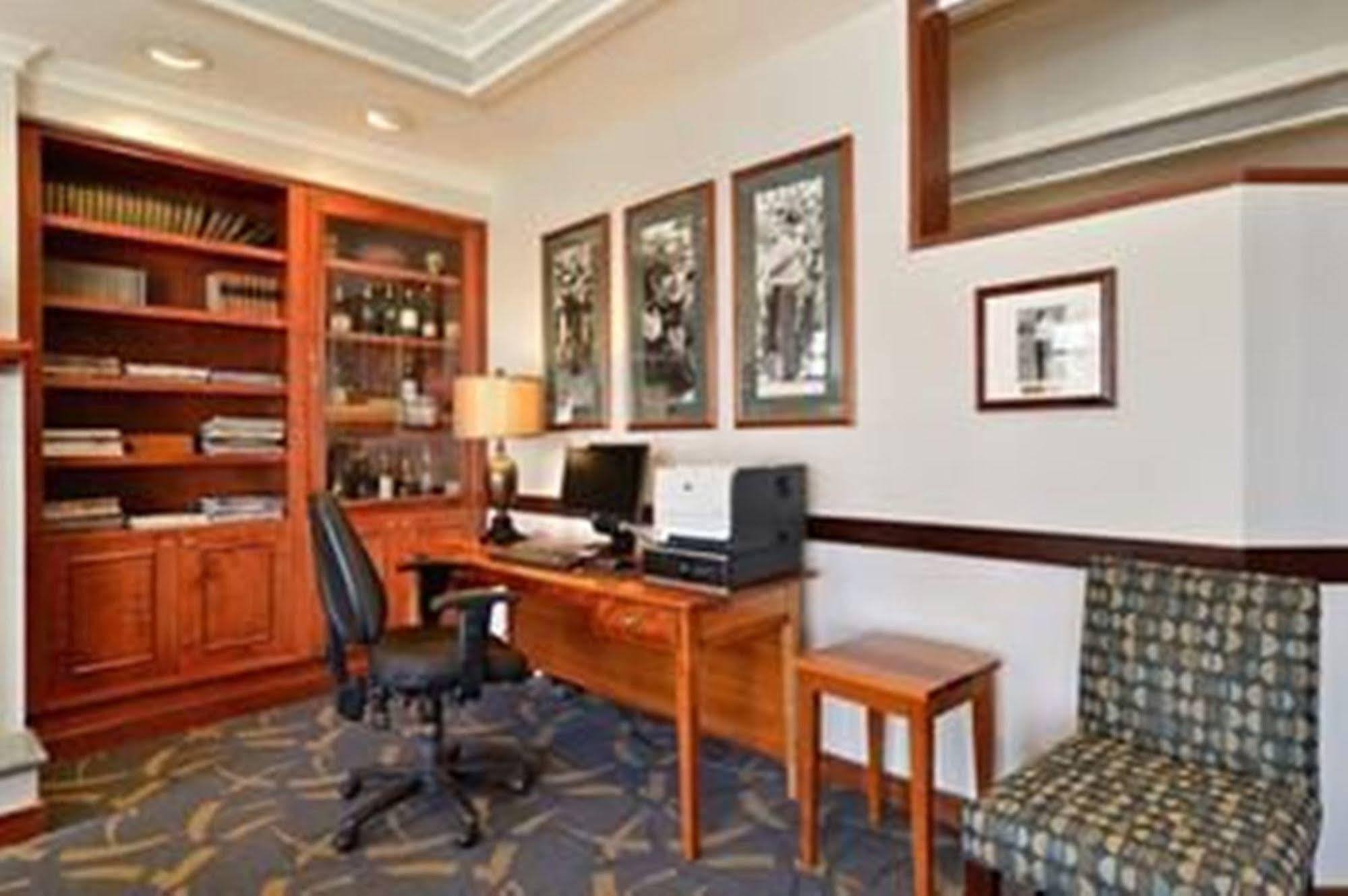 Hilton Vacation Club Varsity Club South Bend, In 3* South Bend